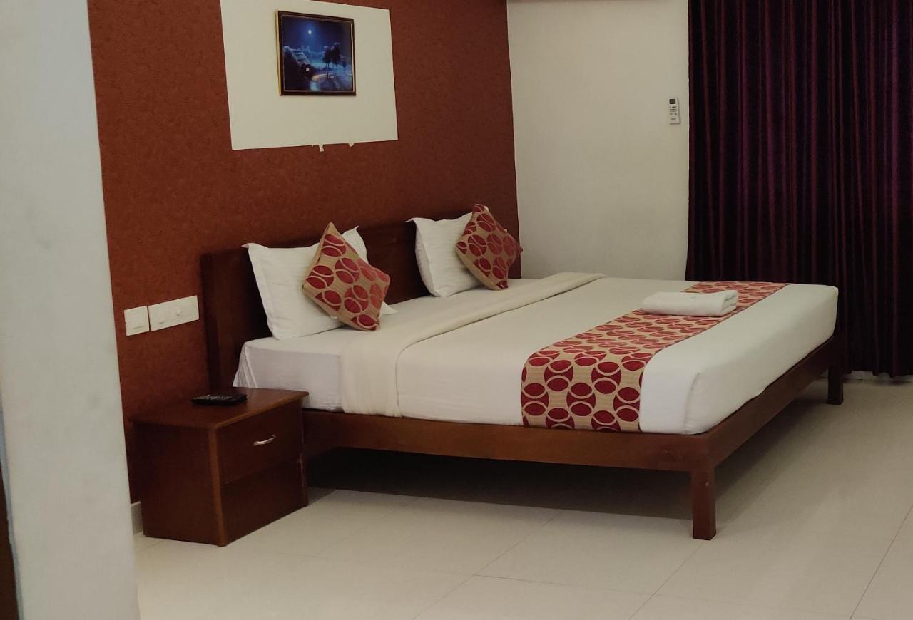 Kochi Hotel Hilite Inn المظهر الخارجي الصورة